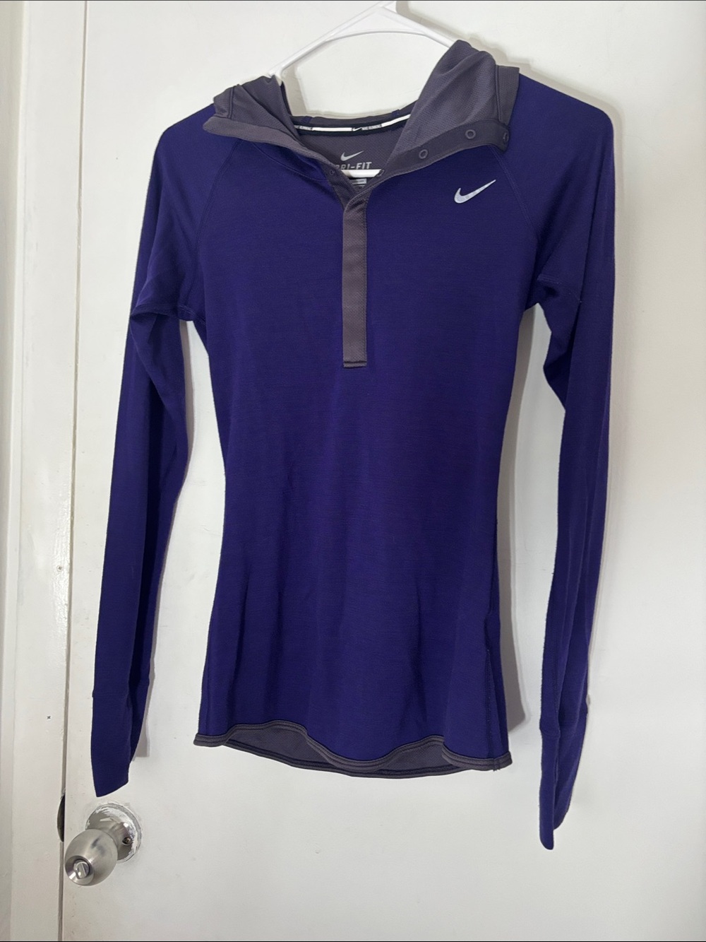 Nike Purple Long-Sleeve Hooded Athletic Top with Gray Trim